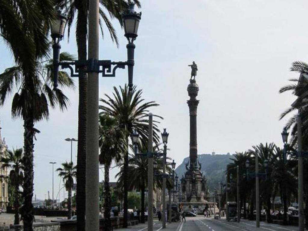 10 - * Barcelone